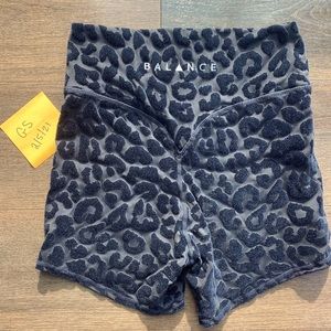 Balance Athletica Lux Panther Shorts - M